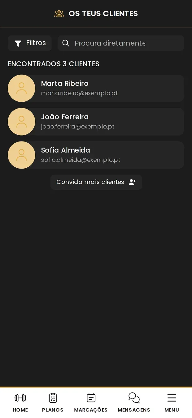 Lista de clientes na app greatr, com o nome de cada cliente e o botão de convidar mais clientes.